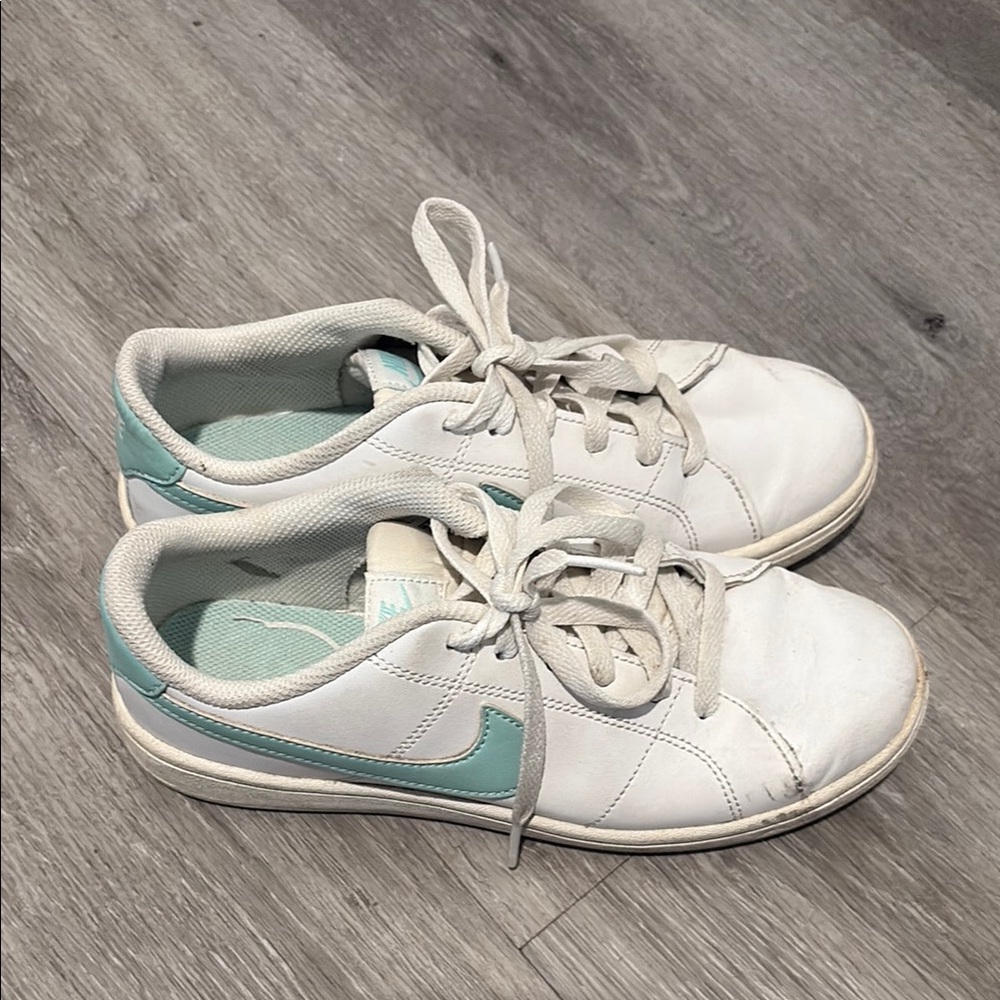 Nike White and Teal Classic Sneakers